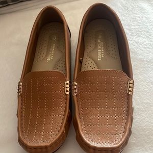 Women’s Flats